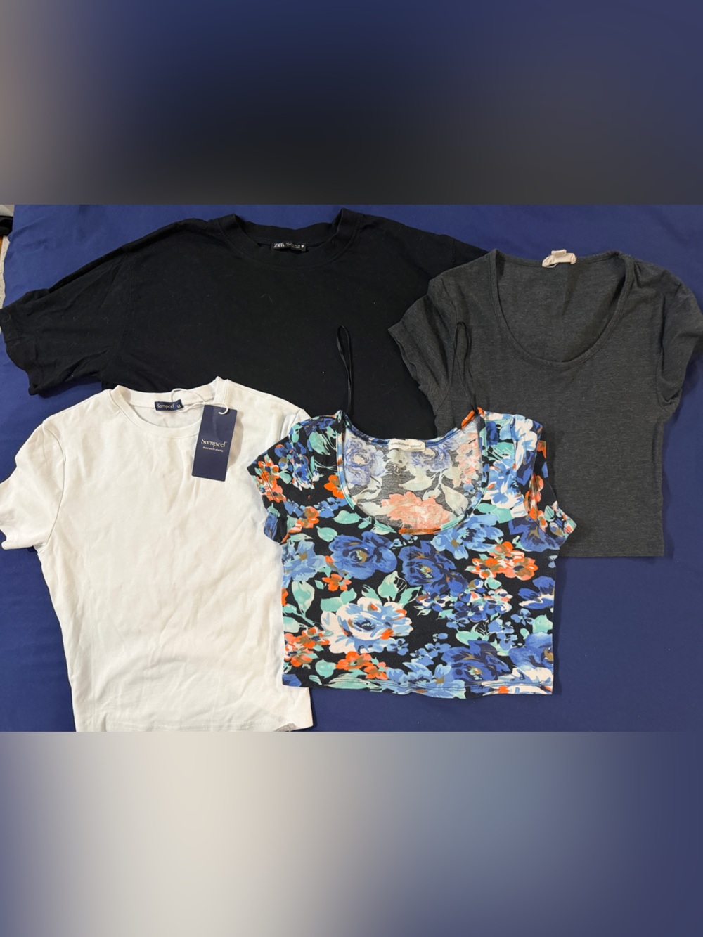 Lot of mixed size crop tops
